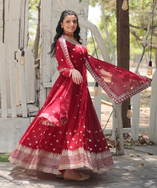 Three Piece Party Gown - Image 2