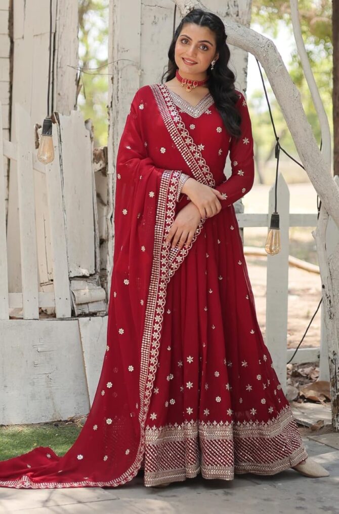 Three Piece Party Gown - Image 5